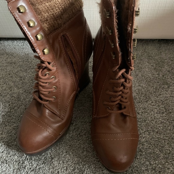 Lace up booties - Picture 3 of 3